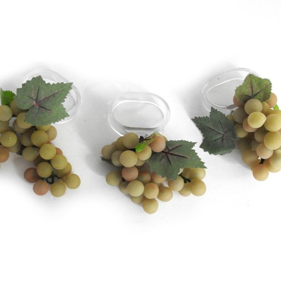 Clear Acrylic and Resin Grapes Napkin Rings Set of 6 - Picture 3 of 6